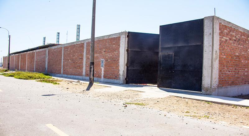 VENTA DE AMPLIO TERRENO EN URB. LOS NOGALES